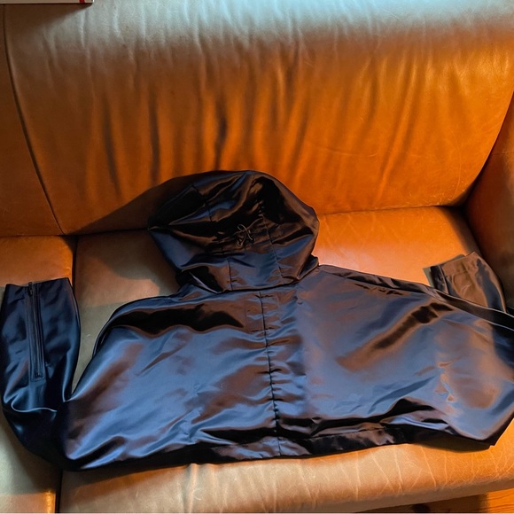 COS cropped hooded nylon crop jacket navy sleeve zip sporty luxe designer - Picture 8 of 15